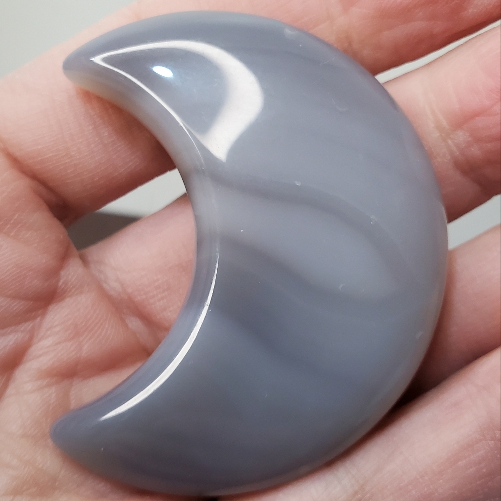 Banded Agate Crystal Moon - Picture 9 of 11